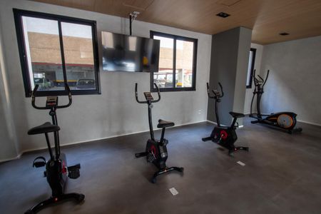Apartamento à venda com 44m², 2 quartos e 1 vaga Apartamento à venda com 44m², 2 quartos e 1 vagaÁrea comum - Academia