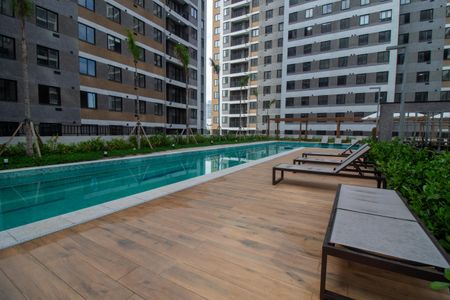 Apartamento à venda com 44m², 2 quartos e 1 vaga Apartamento à venda com 44m², 2 quartos e 1 vagaÁrea comum - Piscina