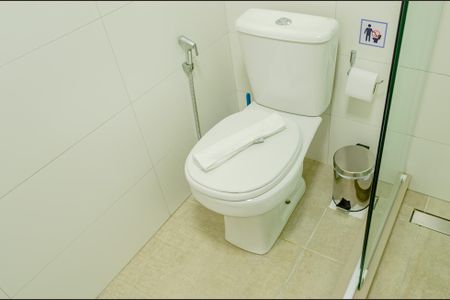 Studio para alugar com 39m², 1 quarto e 1 vaga Studio para alugar com 39m², 1 quarto e 1 vagaBanheiro