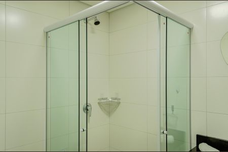 Studio para alugar com 39m², 1 quarto e 1 vaga Studio para alugar com 39m², 1 quarto e 1 vagaBanheiro