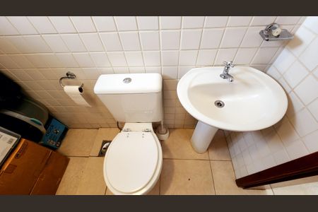 Apartamento à venda com 170m², 4 quartos e 3 vagas Apartamento à venda com 170m², 4 quartos e 3 vagasBanheiro de Serviço