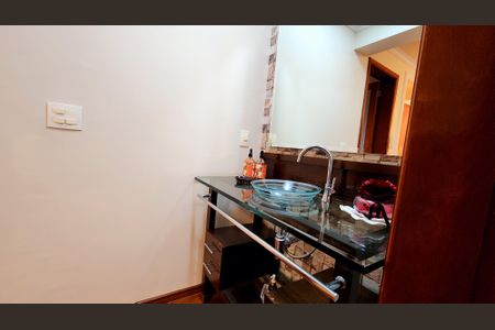 Apartamento à venda com 170m², 4 quartos e 3 vagas Apartamento à venda com 170m², 4 quartos e 3 vagasLavabo