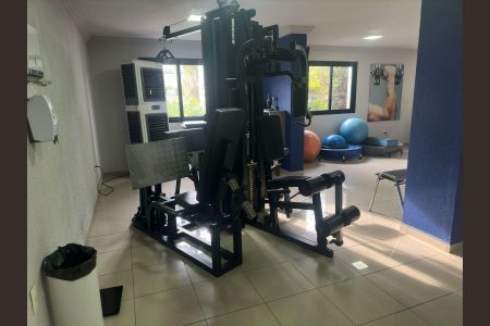 Apartamento à venda com 170m², 4 quartos e 3 vagas Apartamento à venda com 170m², 4 quartos e 3 vagasÁrea comum - Academia