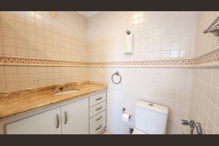 Apartamento à venda com 170m², 4 quartos e 3 vagas Apartamento à venda com 170m², 4 quartos e 3 vagasBanheiro da Suíte