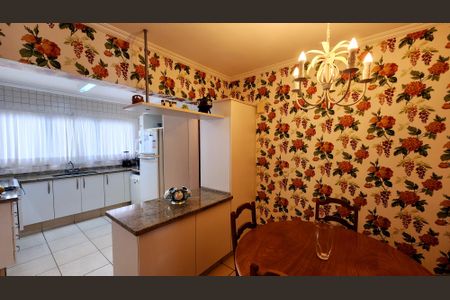 Apartamento à venda com 170m², 4 quartos e 3 vagas Apartamento à venda com 170m², 4 quartos e 3 vagasCopa