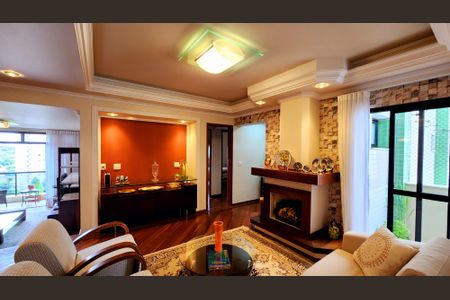 Apartamento à venda com 170m², 4 quartos e 3 vagas Apartamento à venda com 170m², 4 quartos e 3 vagasSala