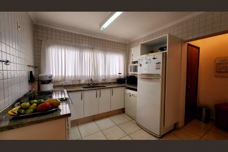 Apartamento à venda com 170m², 4 quartos e 3 vagas Apartamento à venda com 170m², 4 quartos e 3 vagasCozinha
