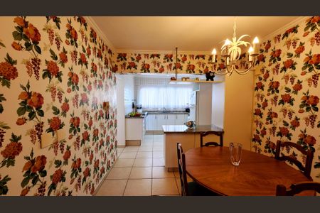 Apartamento à venda com 170m², 4 quartos e 3 vagas Apartamento à venda com 170m², 4 quartos e 3 vagasCopa