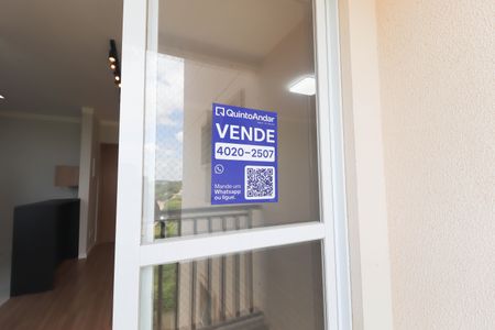 Apartamento à venda com 77m², 3 quartos e 2 vagas Apartamento à venda com 77m², 3 quartos e 2 vagasPlaquinha