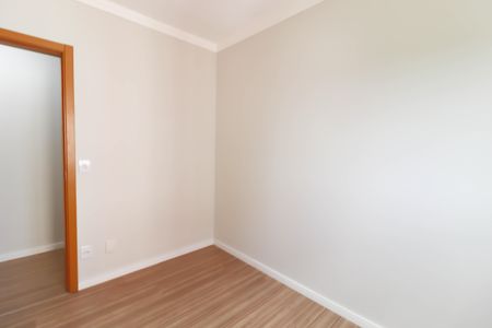 Apartamento à venda com 77m², 3 quartos e 2 vagas Apartamento à venda com 77m², 3 quartos e 2 vagasQuarto 2