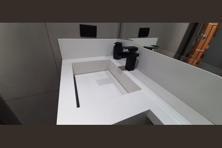 Apartamento à venda com 58m², 3 quartos e 2 vagas Apartamento à venda com 58m², 3 quartos e 2 vagasBanheiro