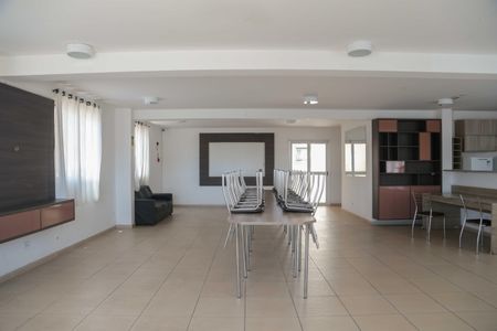 Apartamento à venda com 58m², 3 quartos e 2 vagas Apartamento à venda com 58m², 3 quartos e 2 vagasÁrea comum - Salão de festas