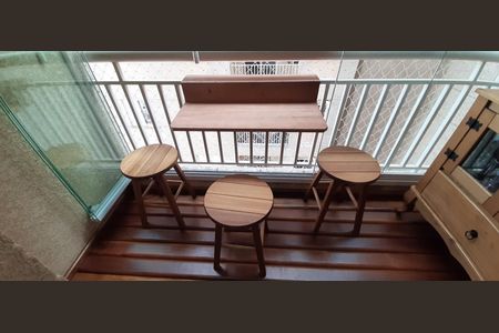 Apartamento à venda com 58m², 3 quartos e 2 vagas Apartamento à venda com 58m², 3 quartos e 2 vagasSacada