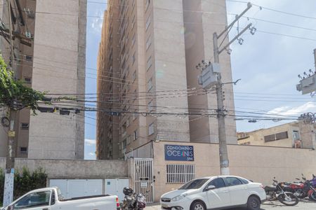 Apartamento à venda com 58m², 3 quartos e 2 vagas Apartamento à venda com 58m², 3 quartos e 2 vagasFachada e portaria