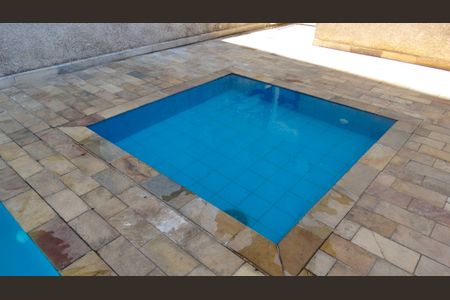 Apartamento à venda com 58m², 3 quartos e 2 vagas Apartamento à venda com 58m², 3 quartos e 2 vagasÁrea comum - Piscina