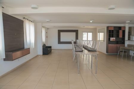 Apartamento à venda com 58m², 3 quartos e 2 vagas Apartamento à venda com 58m², 3 quartos e 2 vagasÁrea comum - Salão de festas
