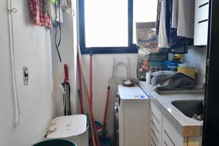 Apartamento à venda com 84m², 2 quartos e 1 vaga Apartamento à venda com 84m², 2 quartos e 1 vagaÁrea de Serviço