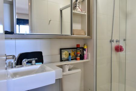 Apartamento à venda com 84m², 2 quartos e 1 vaga Apartamento à venda com 84m², 2 quartos e 1 vagaBanheiro da Suíte