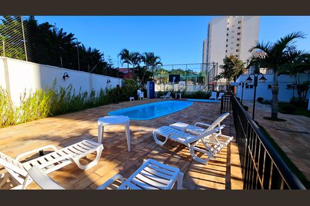 Apartamento à venda com 100m², 3 quartos e 2 vagas Apartamento à venda com 100m², 3 quartos e 2 vagasÁrea comum - Piscina