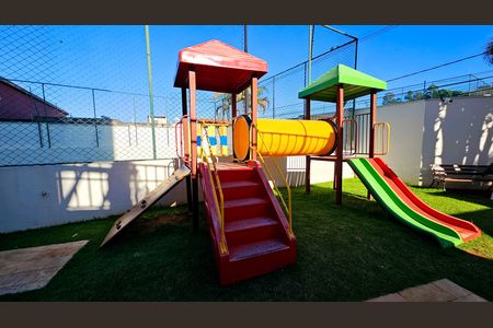 Apartamento à venda com 100m², 3 quartos e 2 vagas Apartamento à venda com 100m², 3 quartos e 2 vagasÁrea comum - Playground