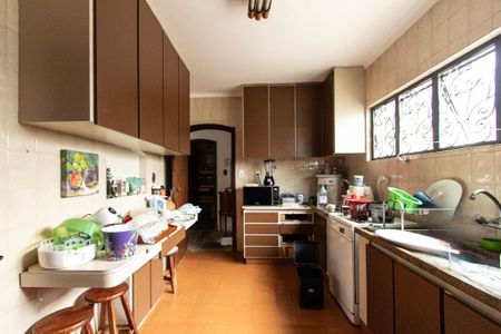 Casa para alugar com 700m², 6 quartos e 8 vagas Casa para alugar com 700m², 6 quartos e 8 vagasCozinha