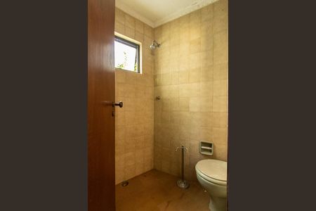 Casa para alugar com 700m², 6 quartos e 8 vagas Casa para alugar com 700m², 6 quartos e 8 vagasVestiário