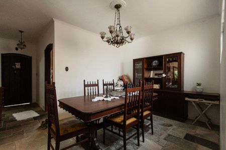 Casa para alugar com 700m², 6 quartos e 8 vagas Casa para alugar com 700m², 6 quartos e 8 vagasSala de Jantar