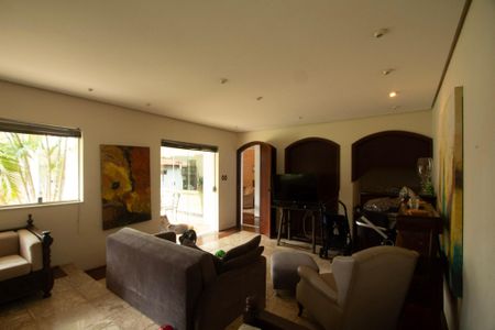 Casa para alugar com 700m², 6 quartos e 8 vagas Casa para alugar com 700m², 6 quartos e 8 vagasSala 3