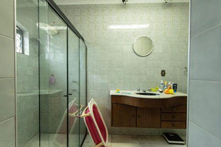 Casa para alugar com 700m², 6 quartos e 8 vagas Casa para alugar com 700m², 6 quartos e 8 vagasBanheiro Suíte 1