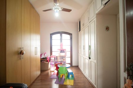 Casa para alugar com 700m², 6 quartos e 8 vagas Casa para alugar com 700m², 6 quartos e 8 vagasSuíte 3