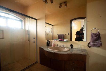 Casa para alugar com 700m², 6 quartos e 8 vagas Casa para alugar com 700m², 6 quartos e 8 vagasBanheiro Suíte 3