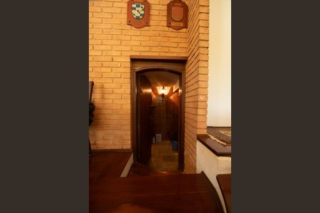 Casa para alugar com 700m², 6 quartos e 8 vagas Casa para alugar com 700m², 6 quartos e 8 vagasAdega - Sala 3