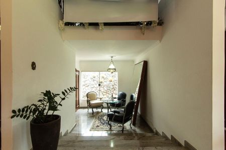 Casa para alugar com 700m², 6 quartos e 8 vagas Casa para alugar com 700m², 6 quartos e 8 vagasSala