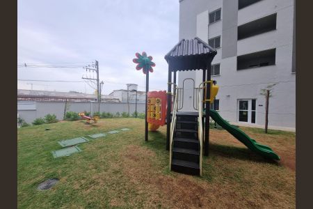 Apartamento para alugar com 28m², 1 quarto e sem vaga Apartamento para alugar com 28m², 1 quarto e sem vagaÁrea comum - Playground