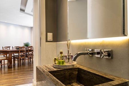 Casa à venda com 420m², 4 quartos e 3 vagas Casa à venda com 420m², 4 quartos e 3 vagasLavabo