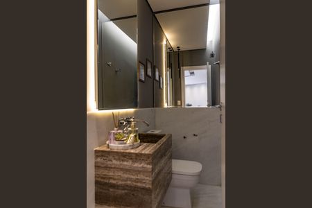 Casa à venda com 420m², 4 quartos e 3 vagas Casa à venda com 420m², 4 quartos e 3 vagasLavabo