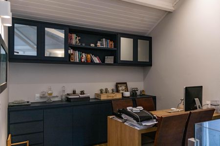 Casa à venda com 420m², 4 quartos e 3 vagas Casa à venda com 420m², 4 quartos e 3 vagasSala 2