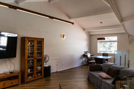 Casa à venda com 420m², 4 quartos e 3 vagas Casa à venda com 420m², 4 quartos e 3 vagasSala 2