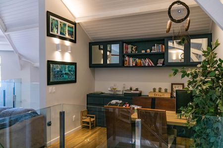 Casa à venda com 420m², 4 quartos e 3 vagas Casa à venda com 420m², 4 quartos e 3 vagasSala 2