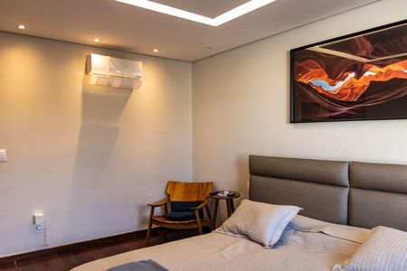 Casa à venda com 420m², 4 quartos e 3 vagas Casa à venda com 420m², 4 quartos e 3 vagasQuarto 1