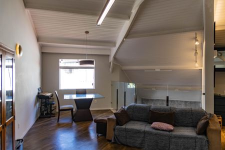 Casa à venda com 420m², 4 quartos e 3 vagas Casa à venda com 420m², 4 quartos e 3 vagasSala 2