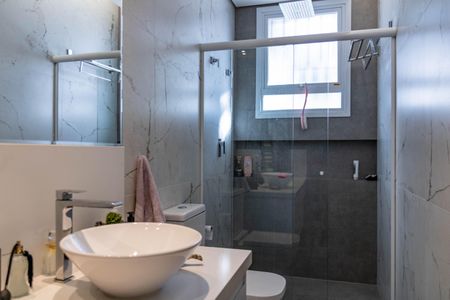 Casa à venda com 420m², 4 quartos e 3 vagas Casa à venda com 420m², 4 quartos e 3 vagasBanheiro - Quarto 2