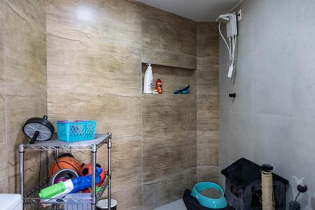 Casa à venda com 420m², 4 quartos e 3 vagas Casa à venda com 420m², 4 quartos e 3 vagasÁrea Gourmet - Banheiro