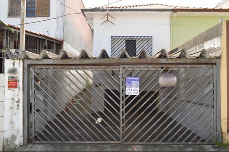 Casa à venda com 150m², 4 quartos e 2 vagas Casa à venda com 150m², 4 quartos e 2 vagasFachada + Plaquinha