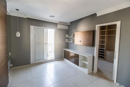 Casa de condomínio à venda com 160m², 3 quartos e sem vaga Casa de condomínio à venda com 160m², 3 quartos e sem vagaSuíte