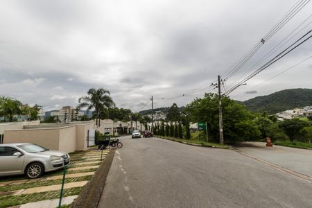 Casa de condomínio à venda com 160m², 3 quartos e sem vaga Casa de condomínio à venda com 160m², 3 quartos e sem vagaVista da Rua