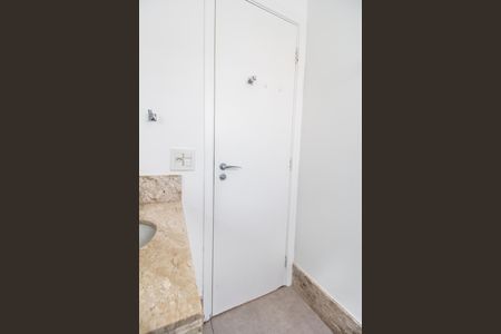 Casa de condomínio à venda com 160m², 3 quartos e sem vaga Casa de condomínio à venda com 160m², 3 quartos e sem vagaBanheiro