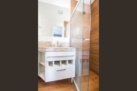 Casa de condomínio à venda com 160m², 3 quartos e sem vaga Casa de condomínio à venda com 160m², 3 quartos e sem vagaBanheiro da Suíte