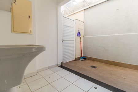 Casa de condomínio à venda com 160m², 3 quartos e sem vaga Casa de condomínio à venda com 160m², 3 quartos e sem vagaÁrea de Serviço