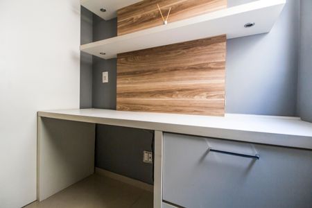 Casa de condomínio à venda com 160m², 3 quartos e sem vaga Casa de condomínio à venda com 160m², 3 quartos e sem vagaEscritório